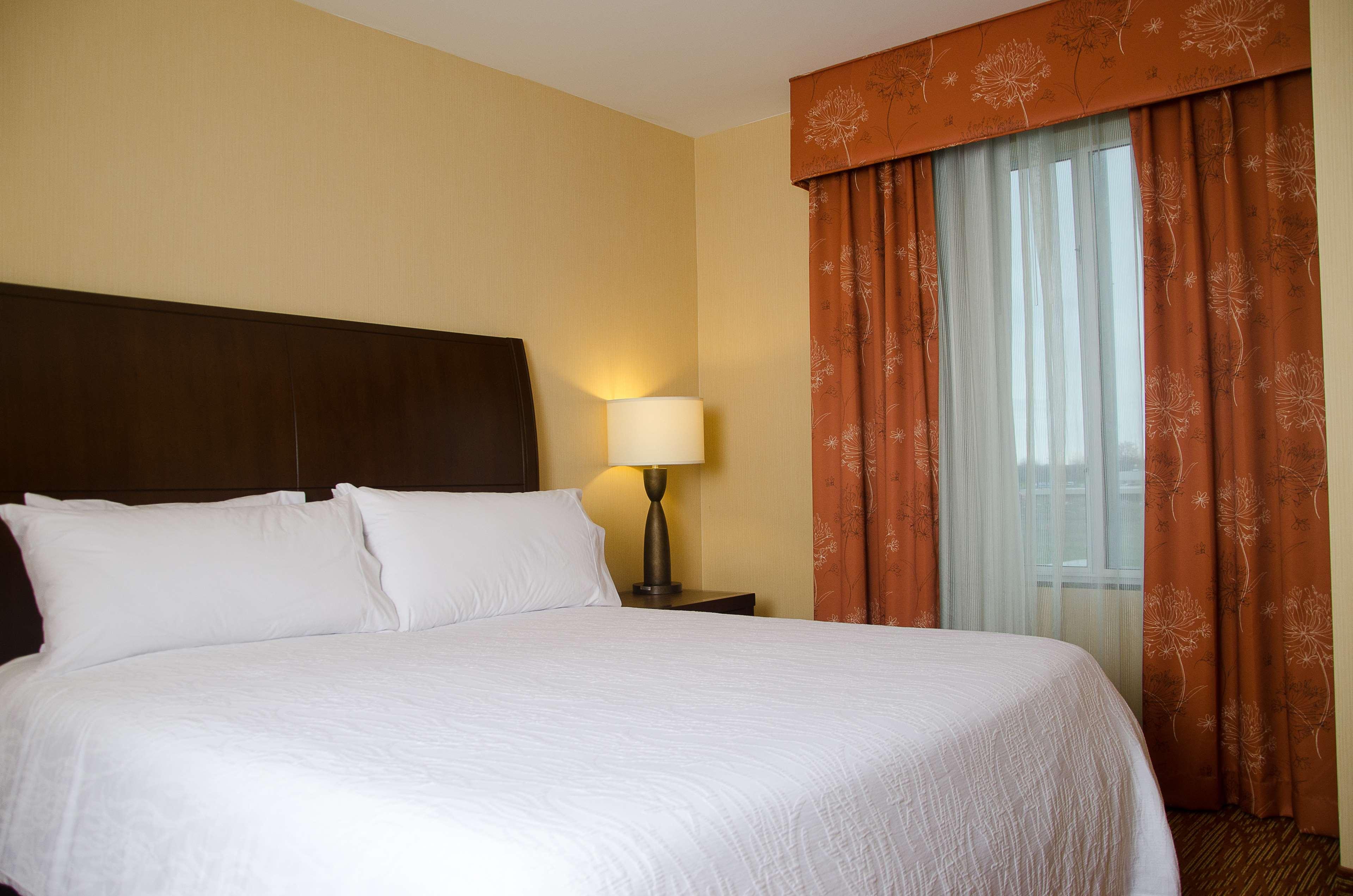 Hilton Garden Inn Γουοτερτάουν Εξωτερικό φωτογραφία