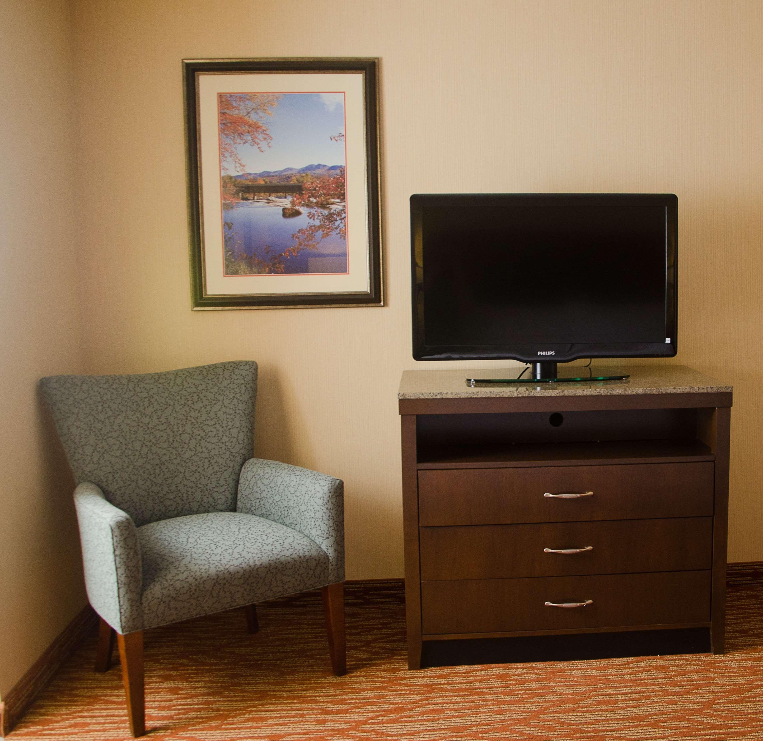Hilton Garden Inn Γουοτερτάουν Εξωτερικό φωτογραφία