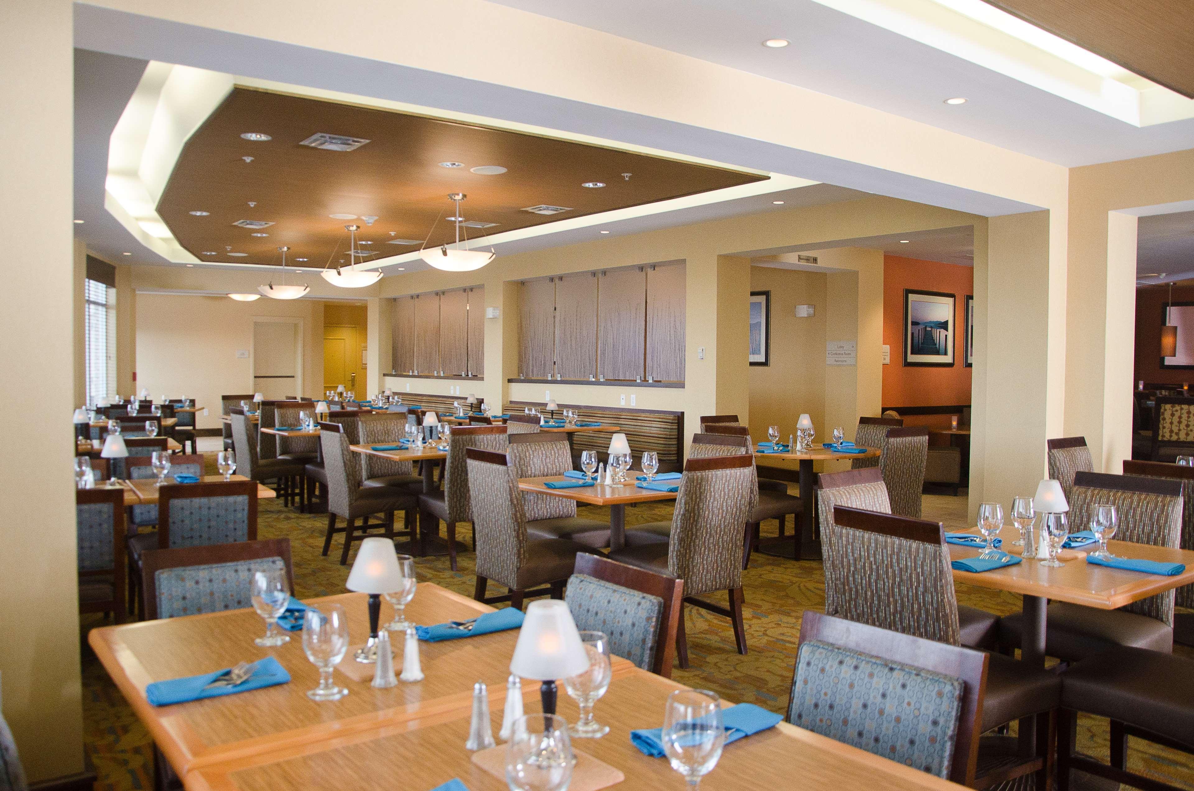 Hilton Garden Inn Γουοτερτάουν Εξωτερικό φωτογραφία