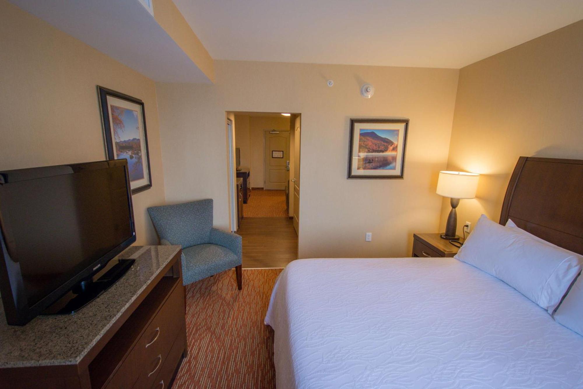 Hilton Garden Inn Γουοτερτάουν Εξωτερικό φωτογραφία
