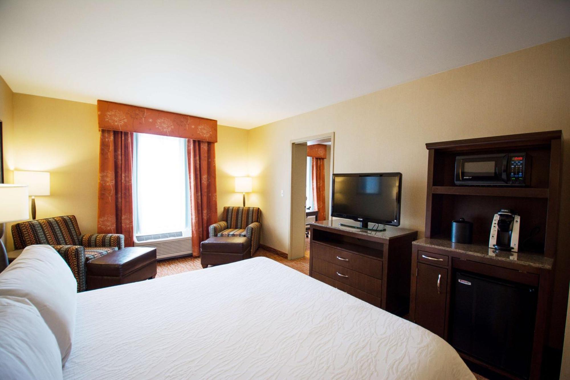 Hilton Garden Inn Γουοτερτάουν Εξωτερικό φωτογραφία