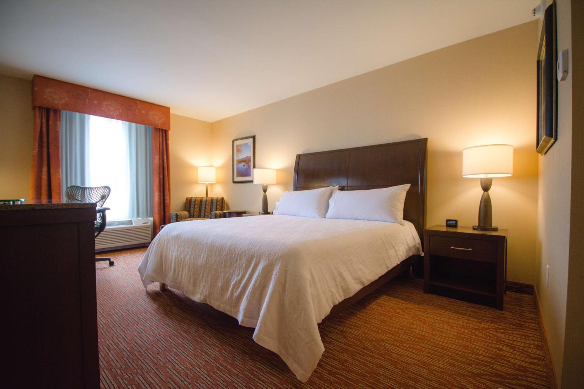 Hilton Garden Inn Γουοτερτάουν Εξωτερικό φωτογραφία
