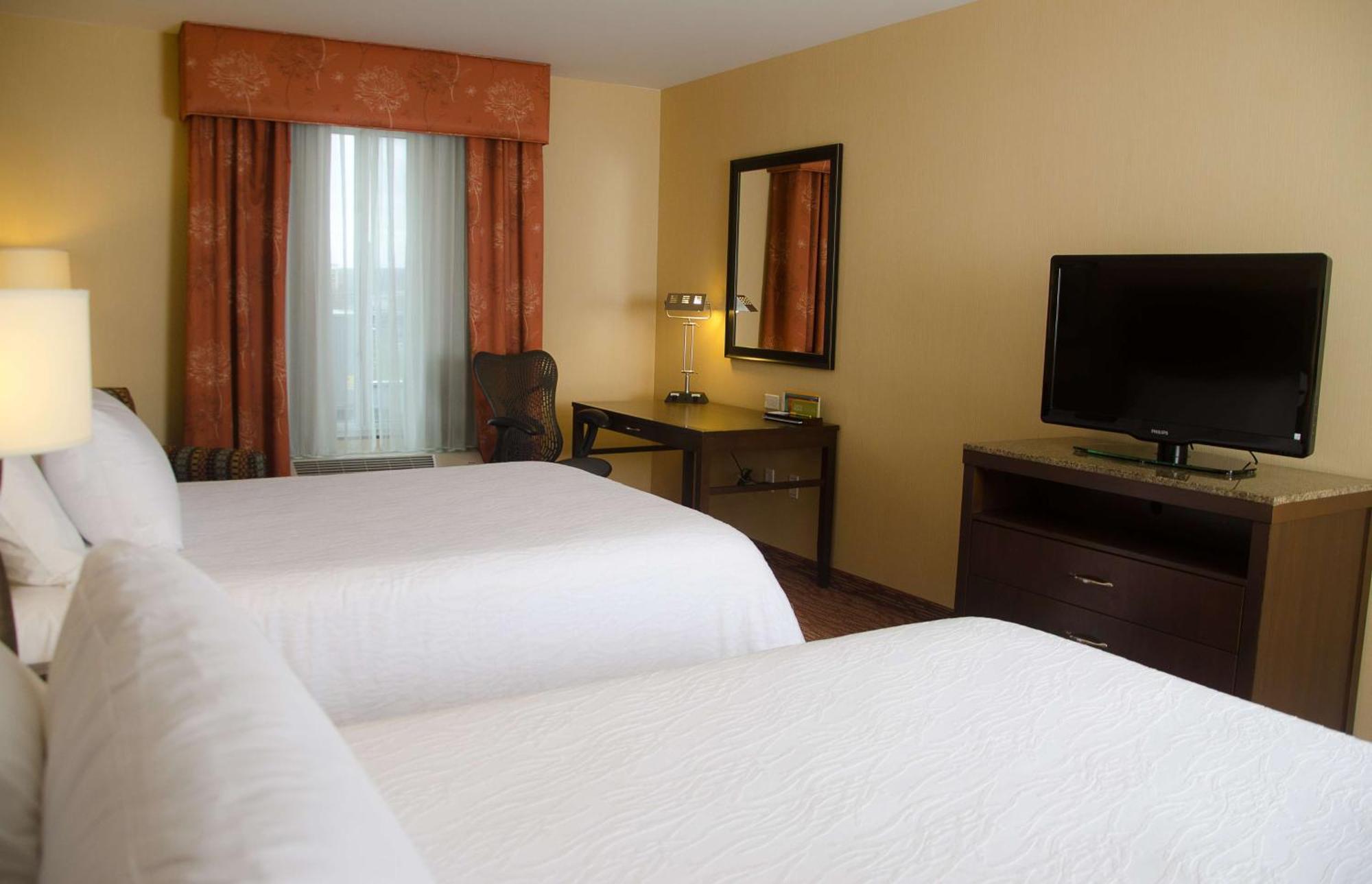 Hilton Garden Inn Γουοτερτάουν Εξωτερικό φωτογραφία