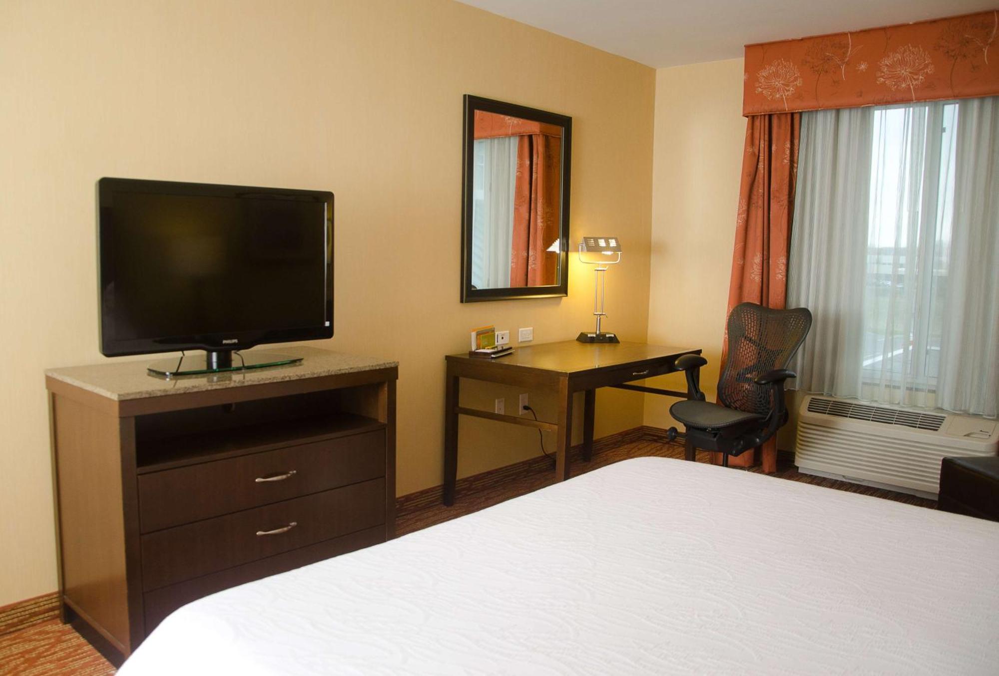 Hilton Garden Inn Γουοτερτάουν Εξωτερικό φωτογραφία