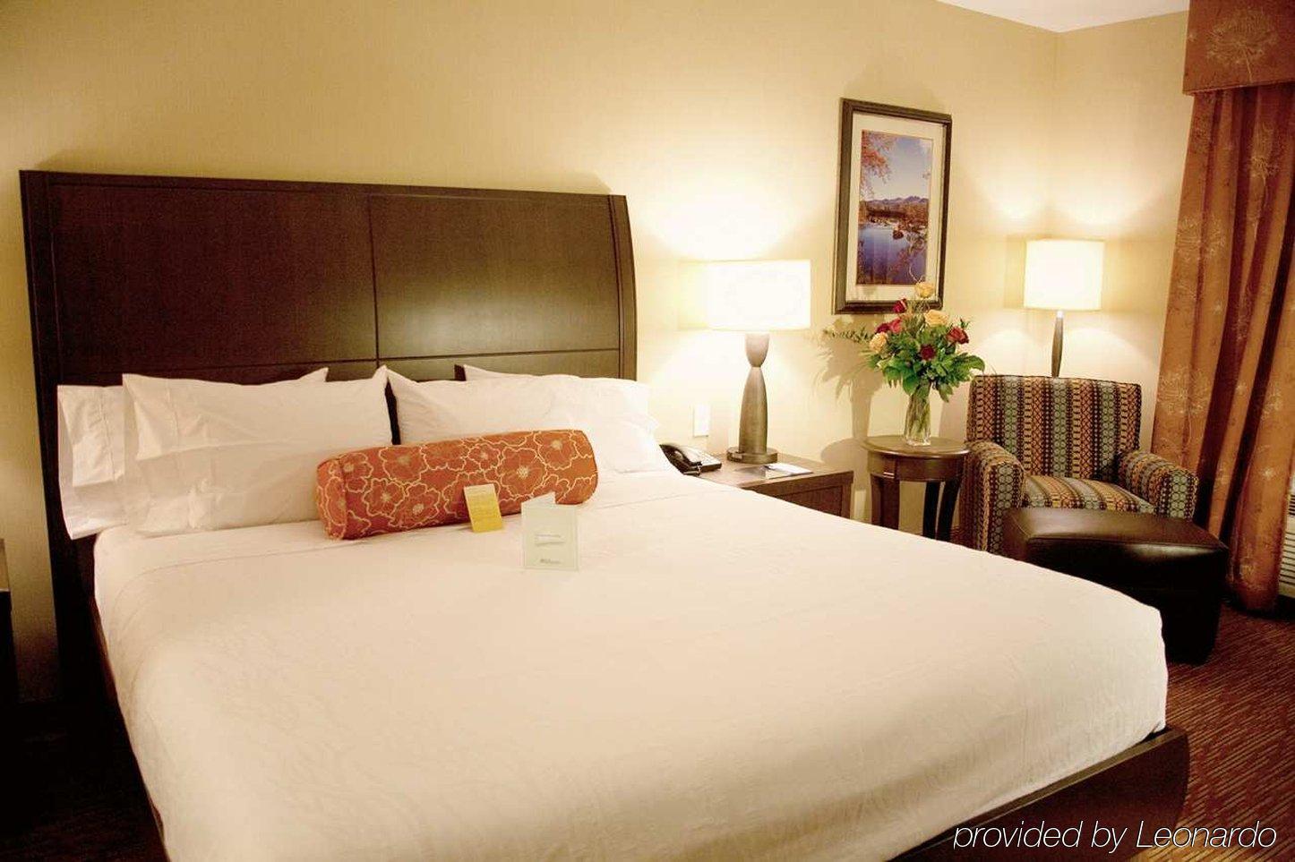 Hilton Garden Inn Γουοτερτάουν Εξωτερικό φωτογραφία